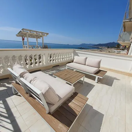 Blu Sea Apartment *
